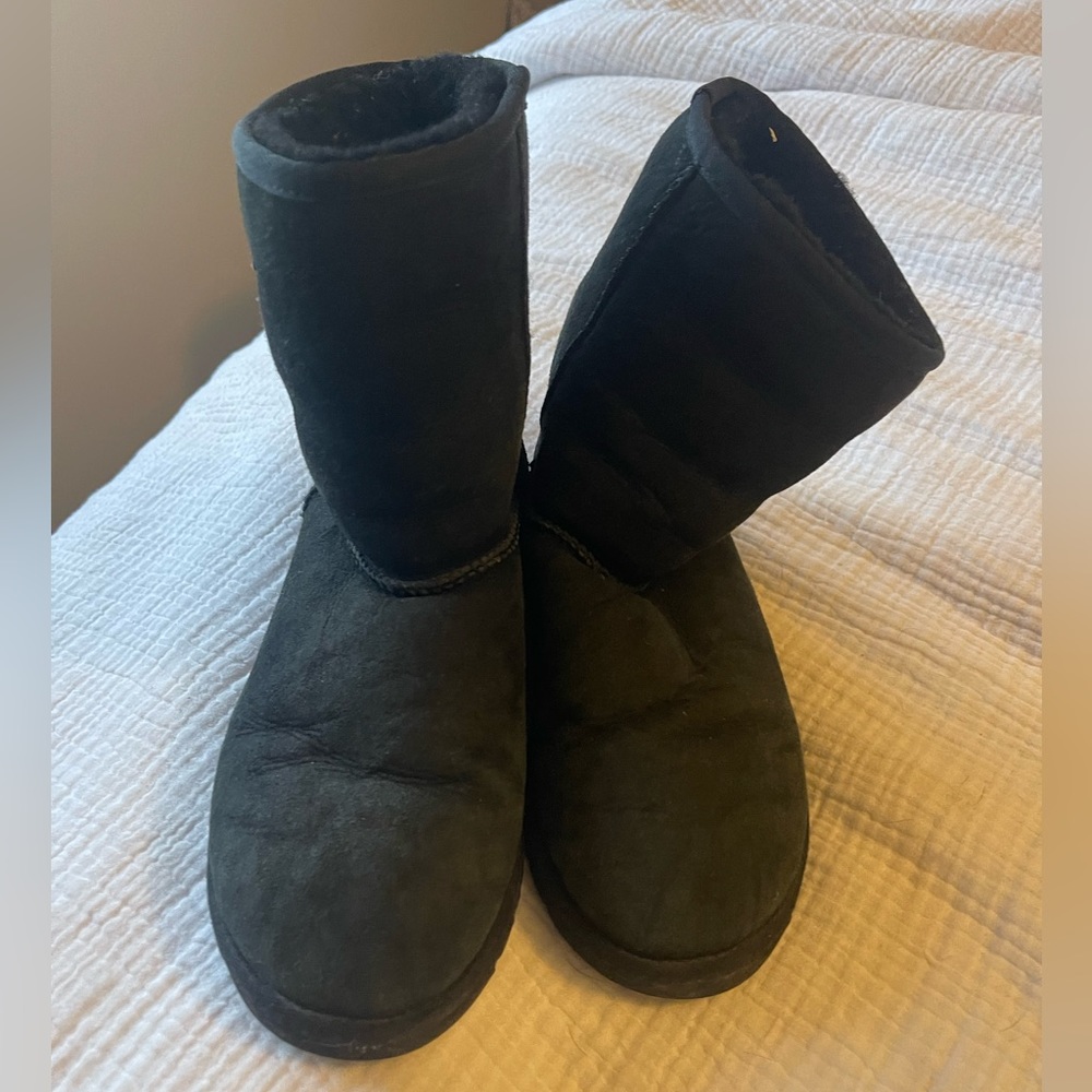 Women’s size 5 Ugg boots